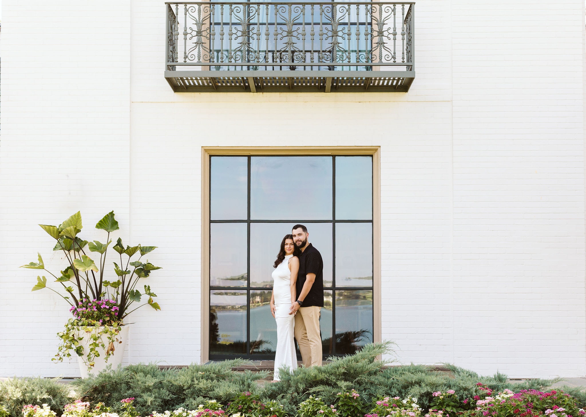 Morning engagement session at the Dallas Arboretum, elegant summer engagement session in Dallas, Dallas engagement photographer, Dallas Arboretum photographer